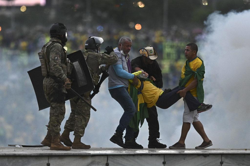 En imágenes: Así fue el asalto a sedes del Gobierno en Brasil