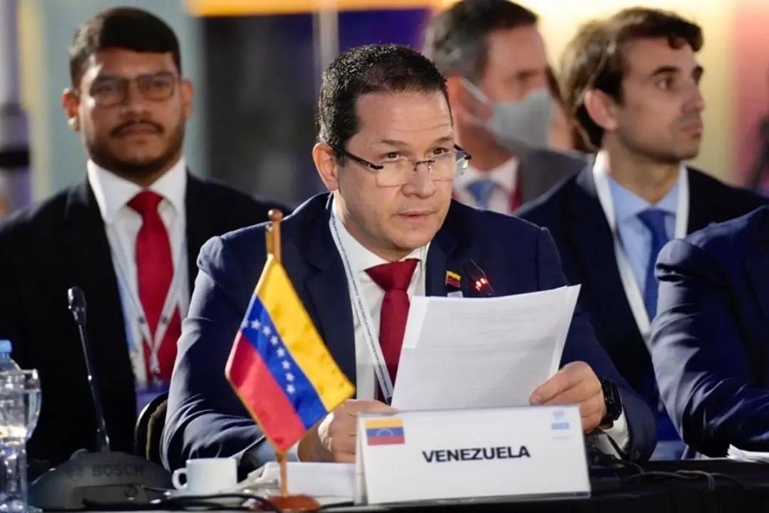 Venezuela pide a la Unión Europea levantar las sanciones y ofrece ayuda energética